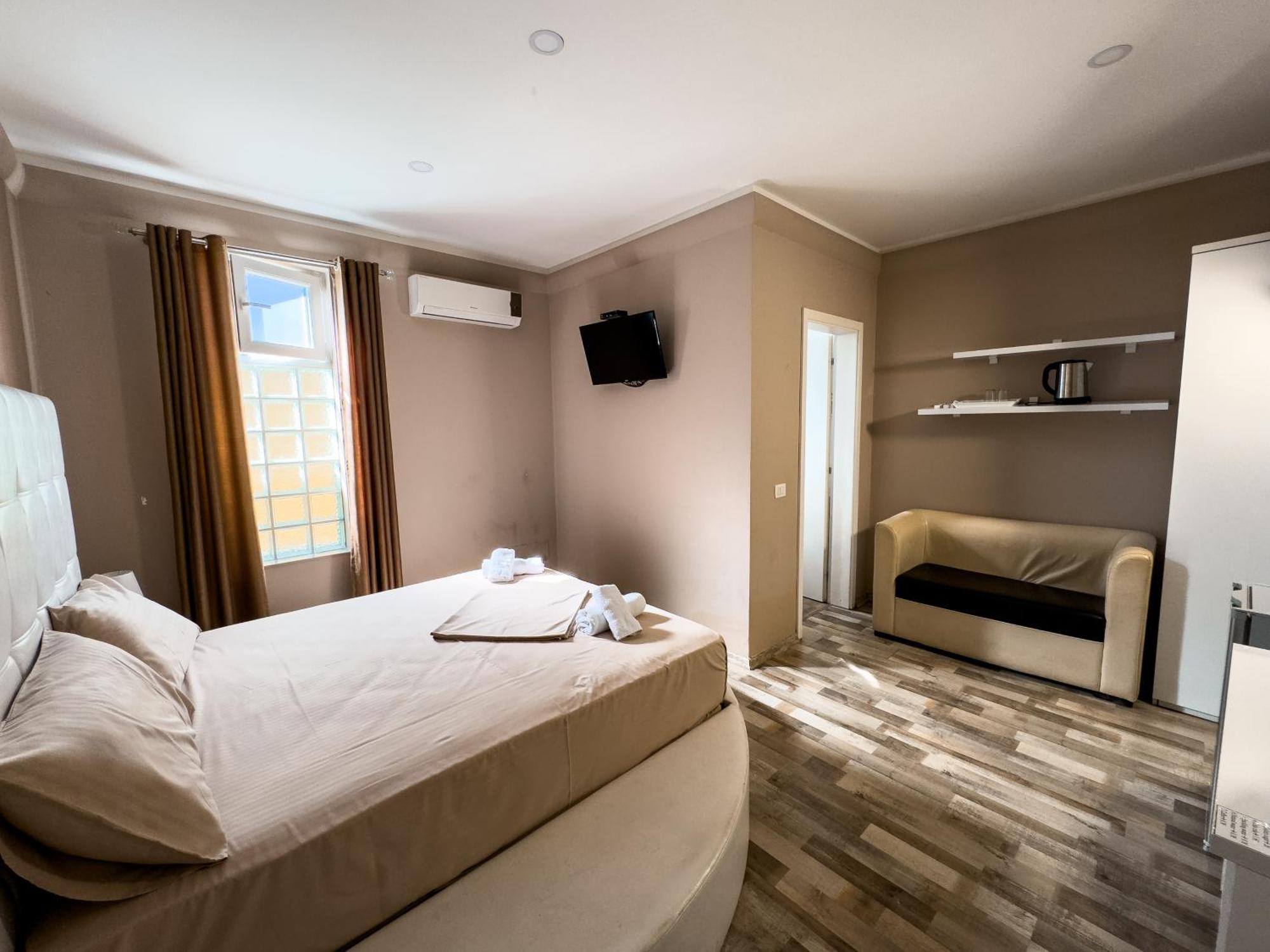 Shkodra Budget Hotel Zewnętrze zdjęcie