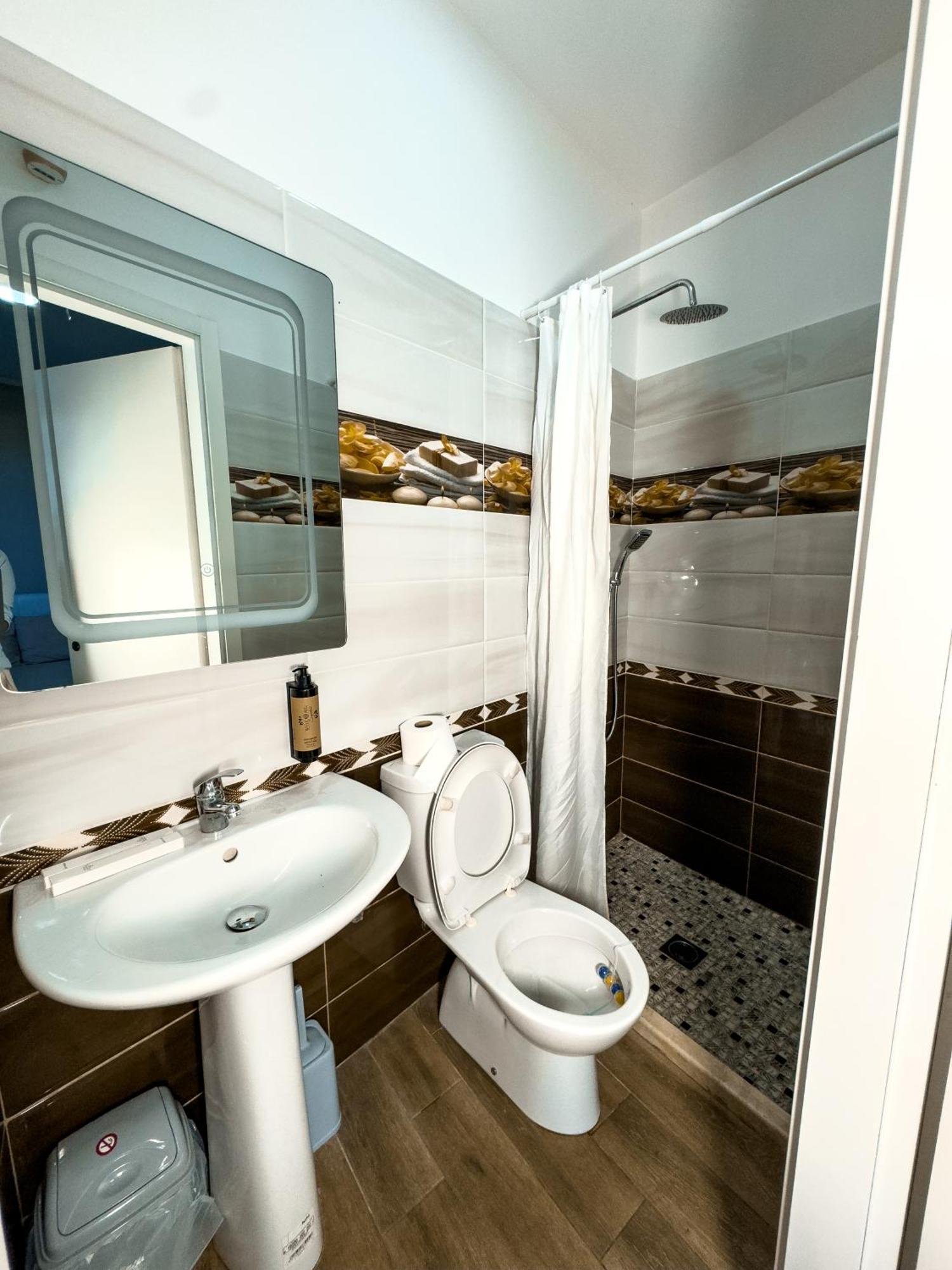 Shkodra Budget Hotel Zewnętrze zdjęcie
