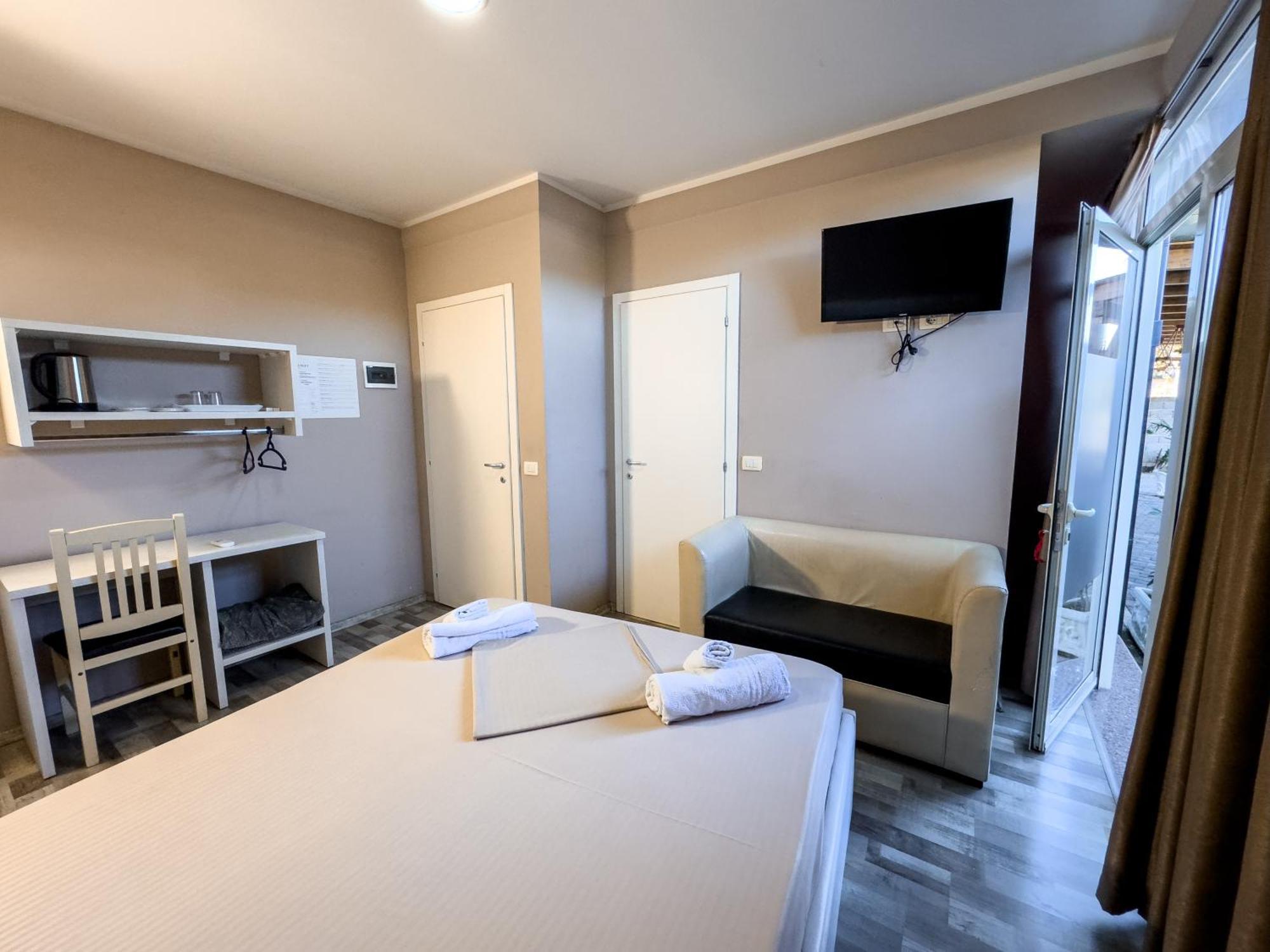 Shkodra Budget Hotel Zewnętrze zdjęcie